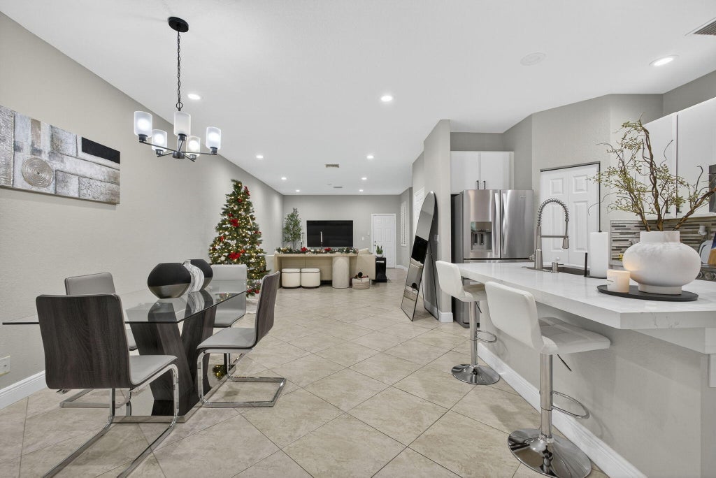 4991 Bonsai Circle ##105, Palm Beach Gardens