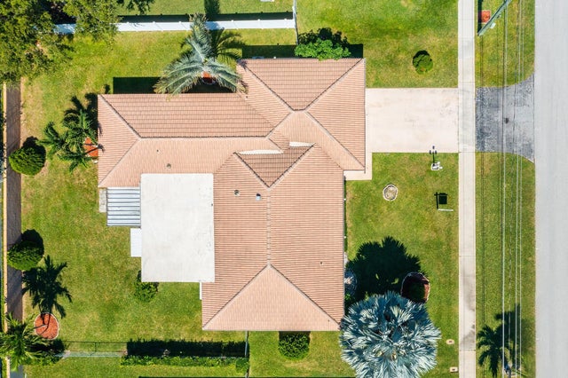 2 of 11 - 3363 Ne 6th Drive, Boca Raton, FL