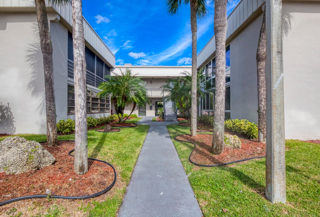 153 Capri D, Delray Beach