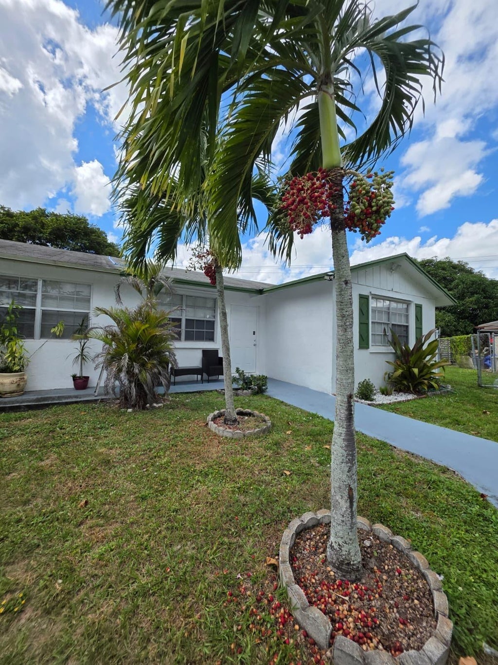 950 Sumter Rd W, West Palm Beach