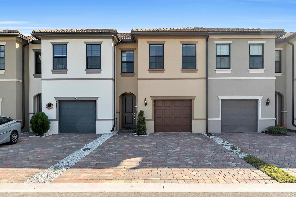 8612 Escue St, Lake Worth