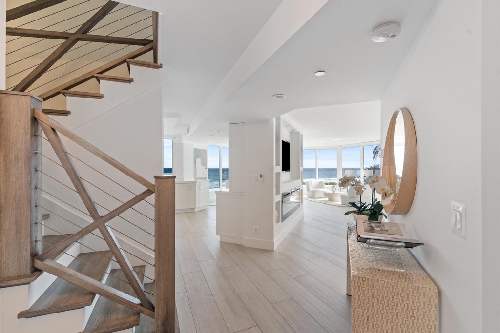 2575 S Ocean Blvd #102s, Highland Beach