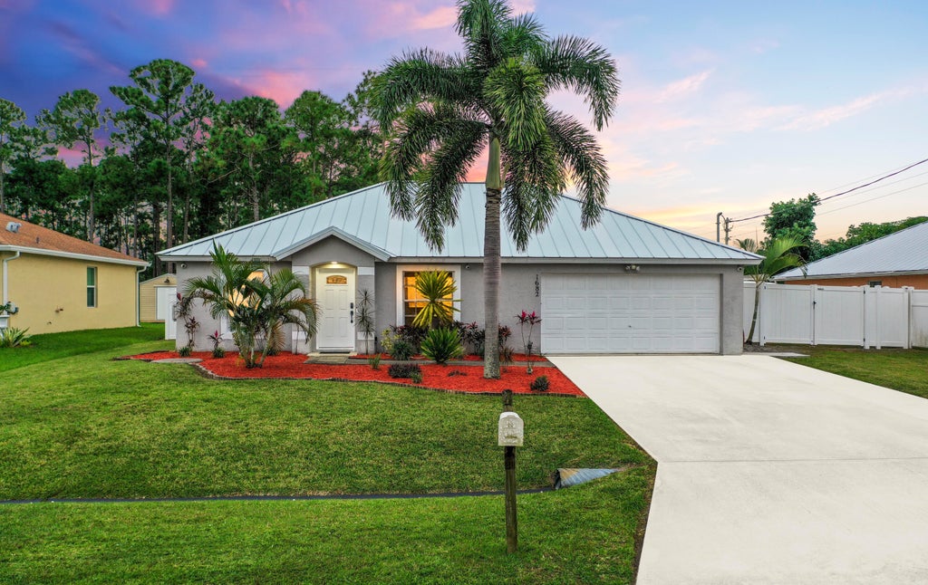 1682 Sw Lofgren Av, Port Saint Lucie