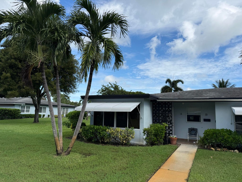 517 High Point Dr #a, Delray Beach