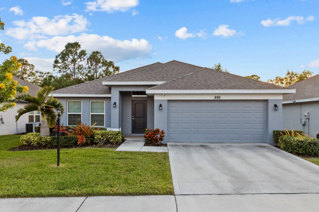 886 Ne Whistling Duck Way, Port Saint Lucie