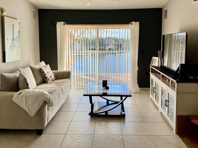 4 of 20 - 271 Sw Palm Drive #304, Port Saint Lucie, FL