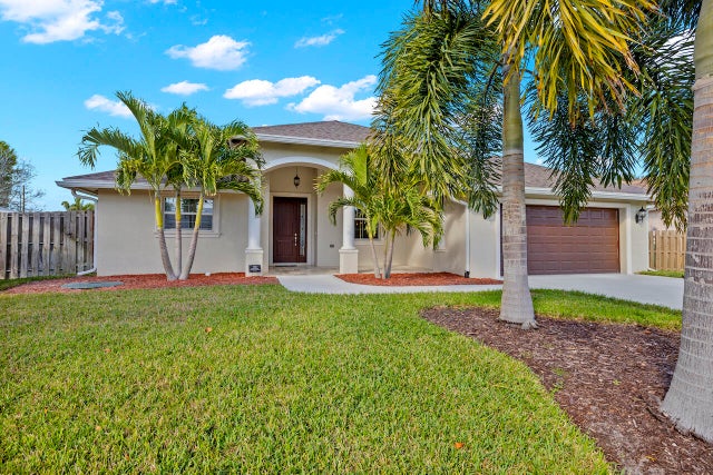 Photo of 5957 Nw Brenda Cir, Port Saint Lucie FL