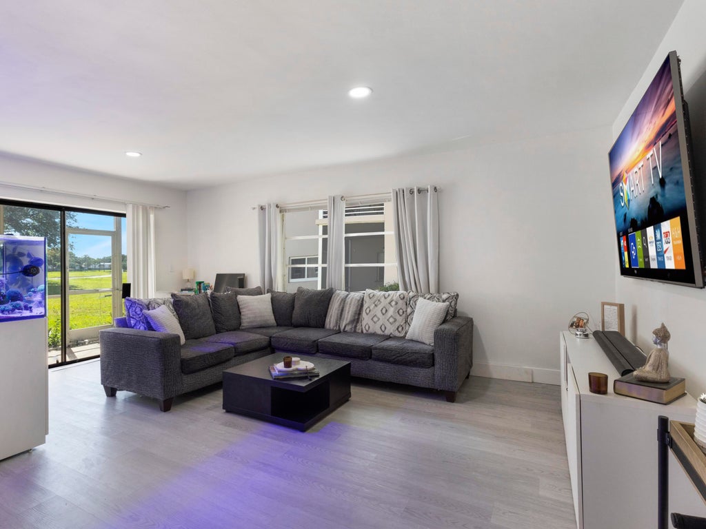 2430 Sw 81st Av #108, Davie