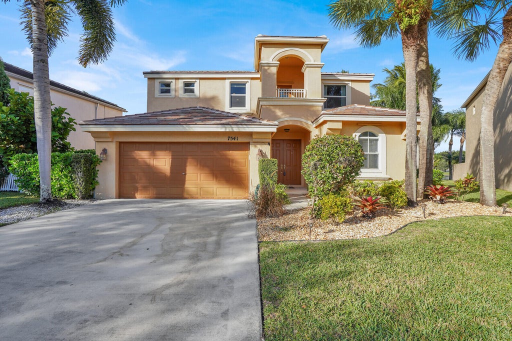 7541 Downwinds Lane, Lake Worth
