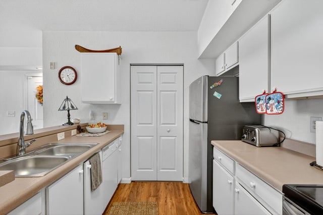 5 of 41 - 201 Sw Palm Drive #201, Port Saint Lucie, FL