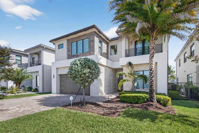 8573 Apple Falls Lane, Boca Raton