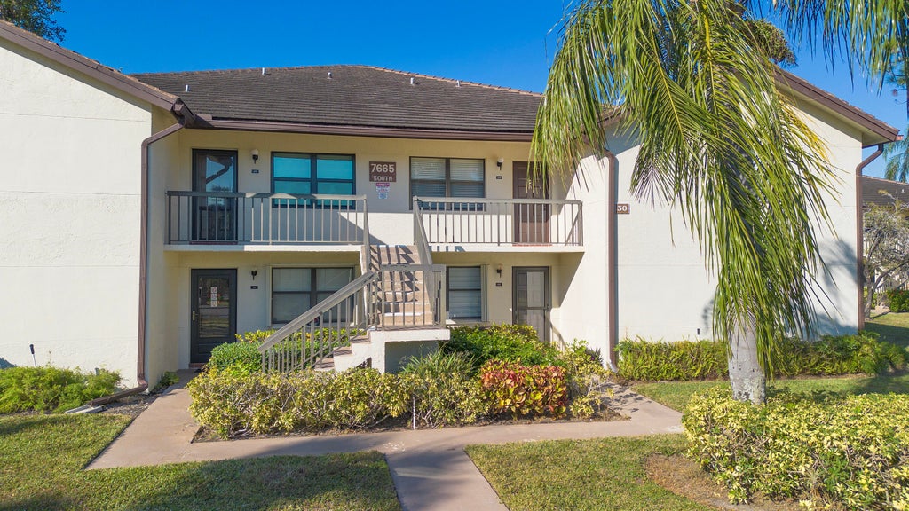 7665 Tahiti Lane #102, Lake Worth