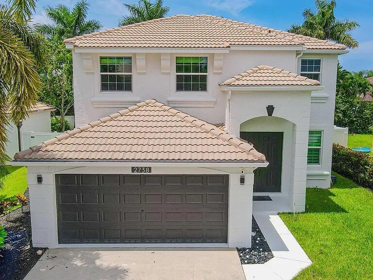 2738 Misty Oaks Cir, Royal Palm Beach