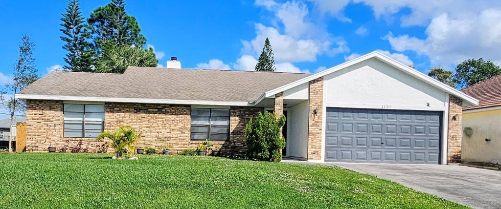 1137 Sw Estaugh Av, Port Saint Lucie