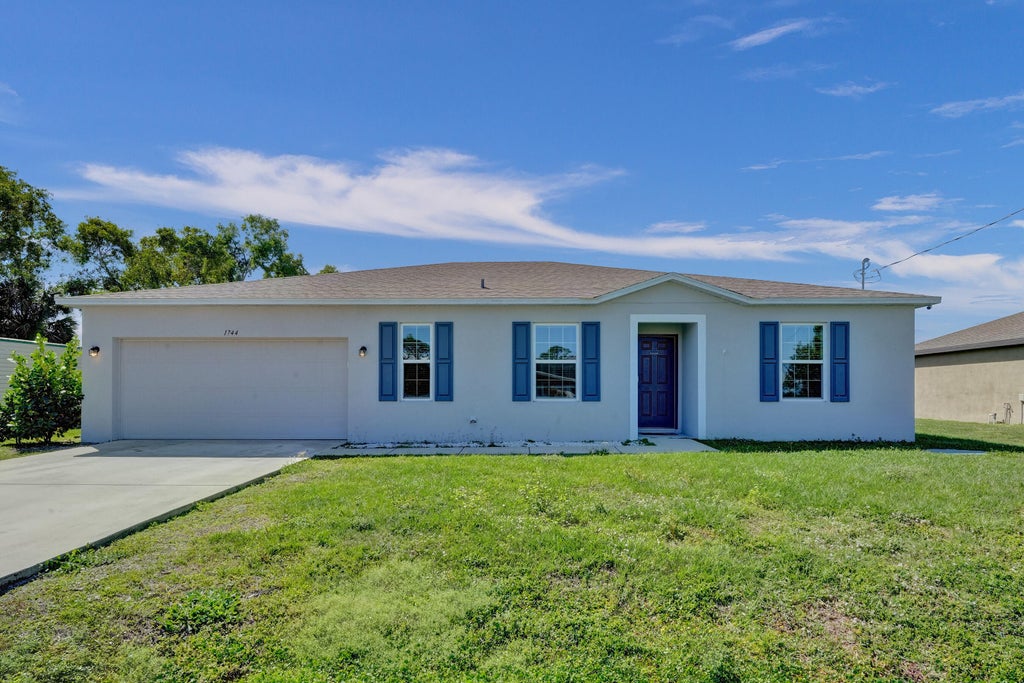 1744 Se North Blackwell Dr, Port Saint Lucie