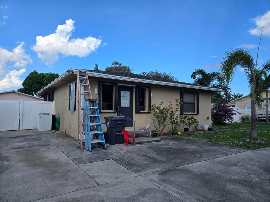 4614 Arlette Ct, Lake Worth
