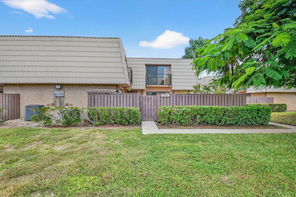 5033 50 Way, West Palm Beach