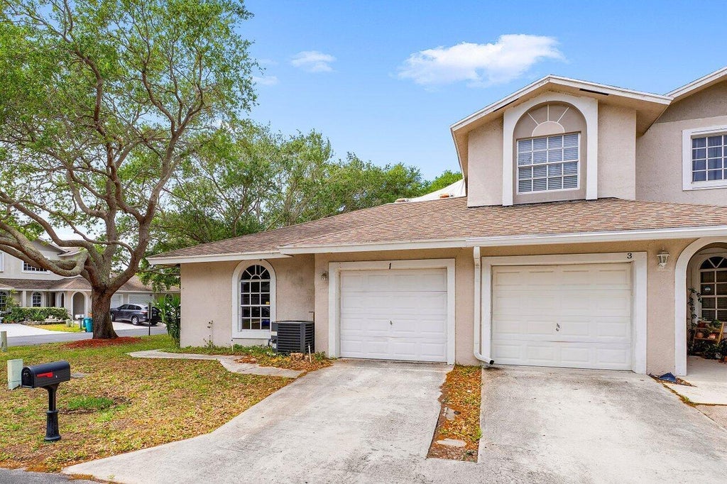 1 Glamis Way, Boynton Beach