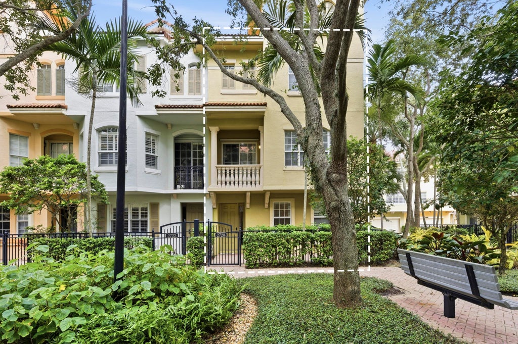 2720 Ravella Way, Palm Beach Gardens