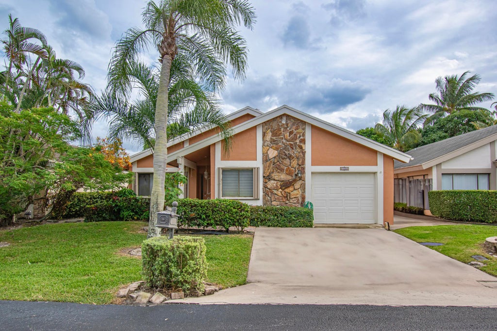 7566 Martinique Blvd, Boca Raton