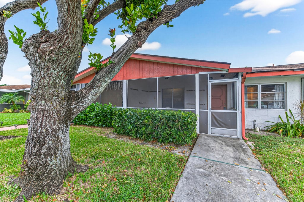 14236 Campanelli Dr, Delray Beach