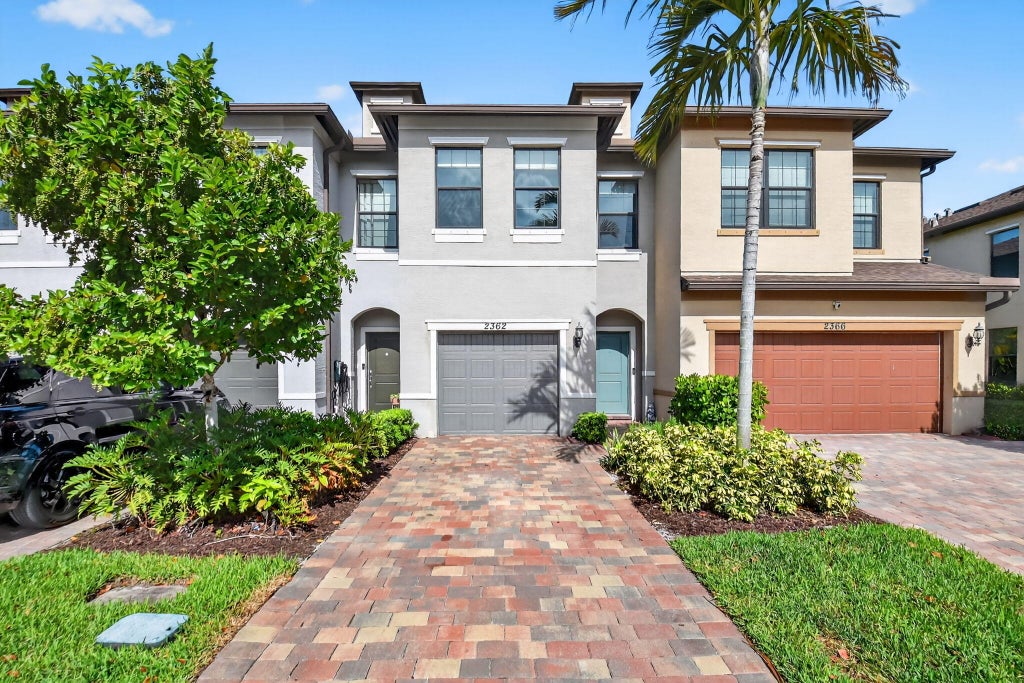 2362 Byron St, Palm Springs