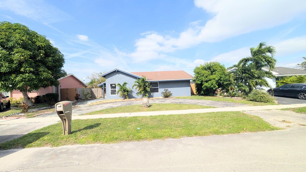 8141 Sw 4th Ct, North Lauderdale