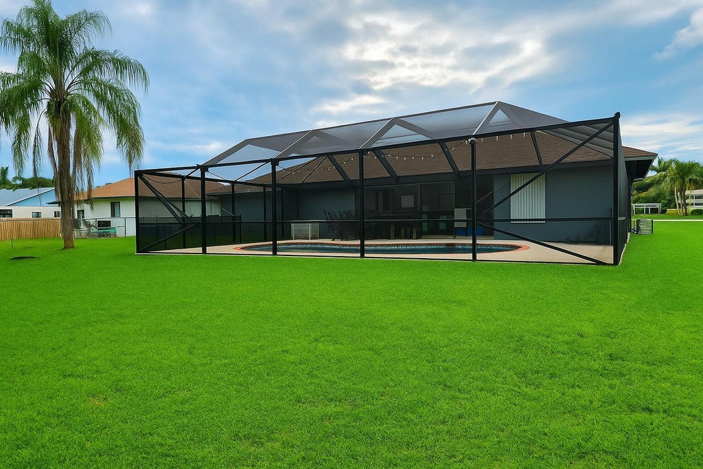 141 Galiano St, Royal Palm Beach