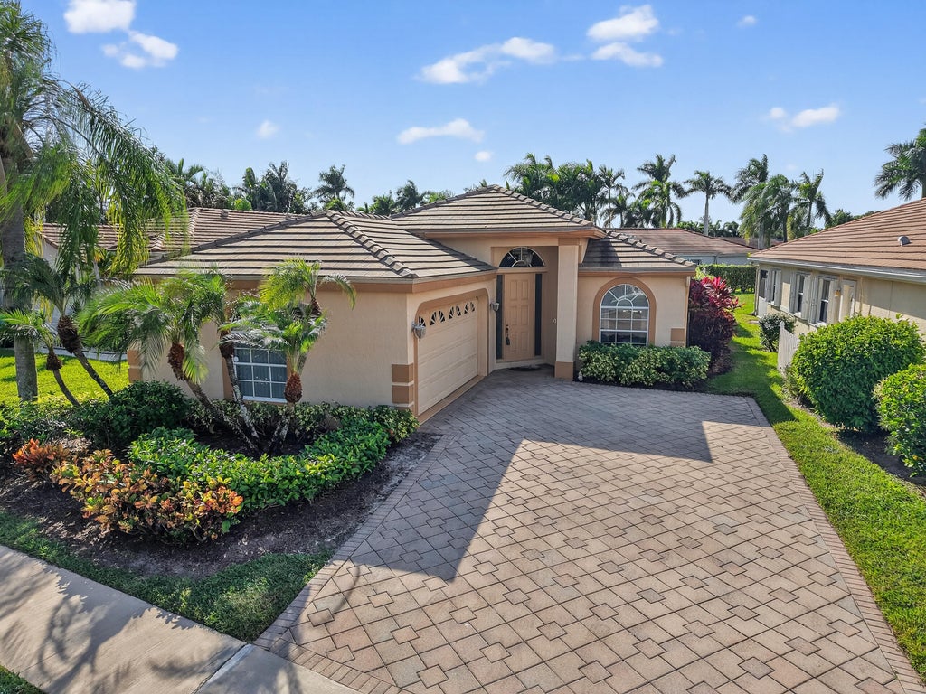 6297 Breckenridge Cir, Lake Worth