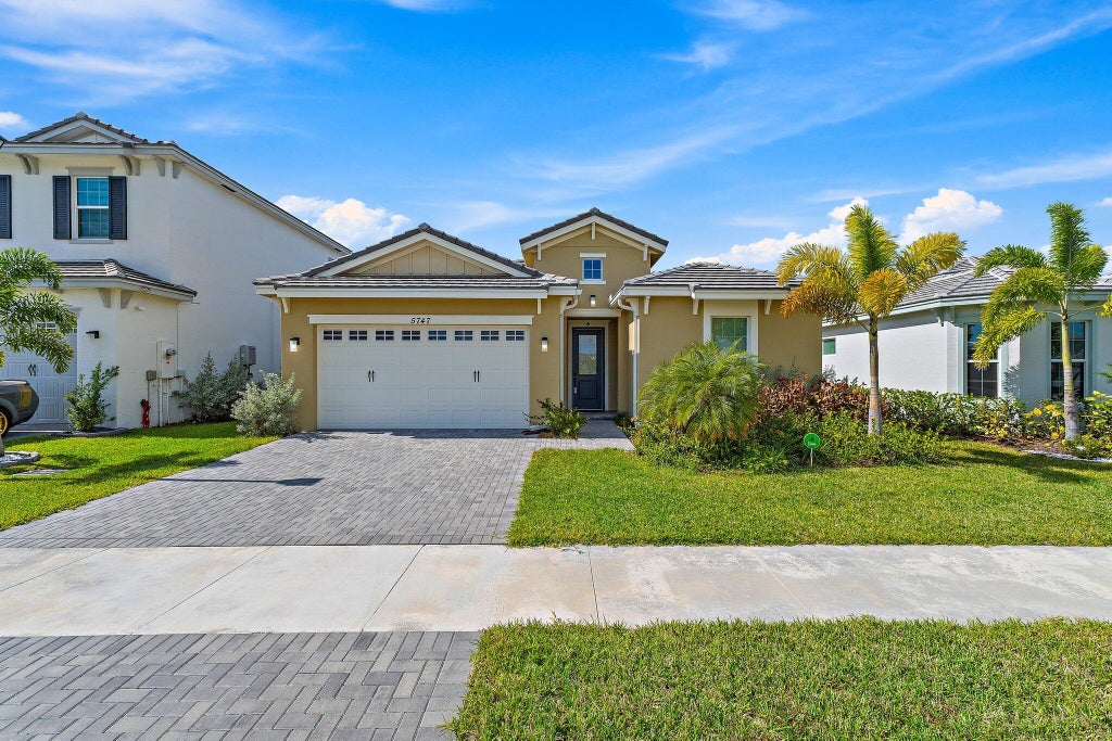 5747 Shore Pine Pl, Westlake