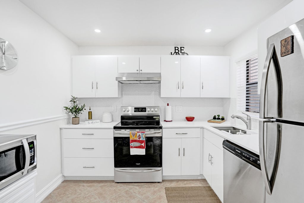 2790 Carambola Cir S #1962, Coconut Creek