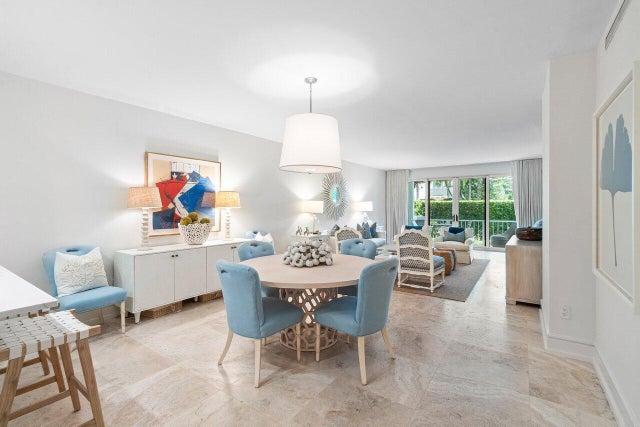 127 Peruvian Av #101, Palm Beach