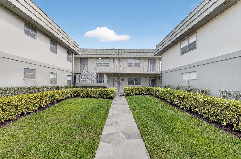 586 Monaco M #m, Delray Beach