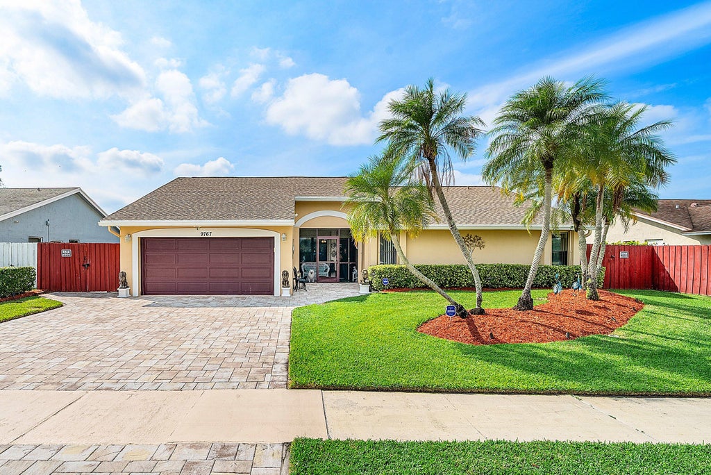 9767 Richmond Cir, Boca Raton