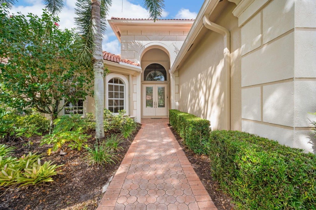 9033 Champions Way, Port Saint Lucie