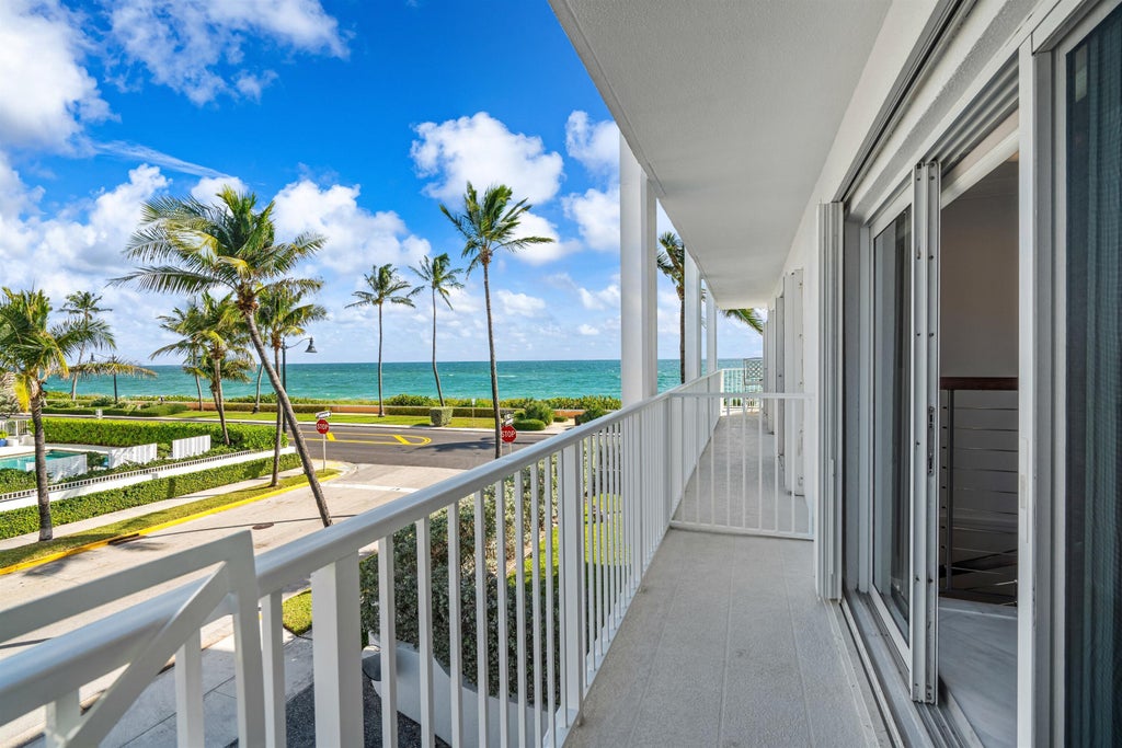 350 S Ocean Blvd #204, Palm Beach