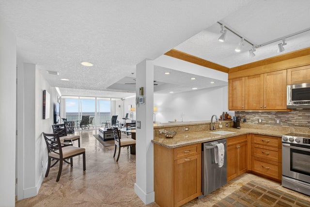 5 of 52 - 840 Ocean Drive #1004, Juno Beach, FL