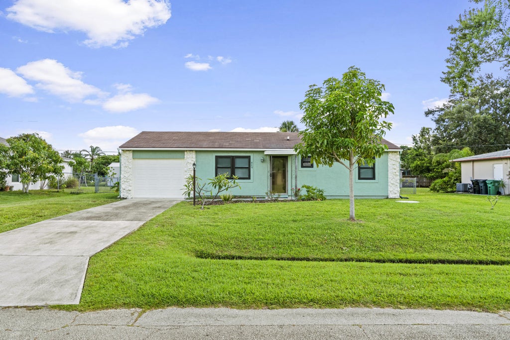 849 Se Celtic Av, Port Saint Lucie