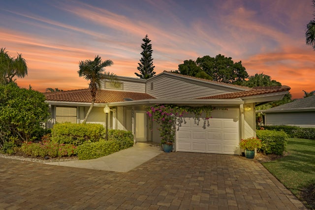 Photo of 13886 Whispering Lakes Lane, Palm Beach Gardens FL