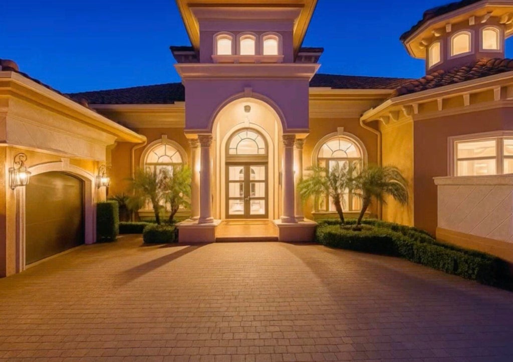 124 Se Rio Casarano, Port Saint Lucie