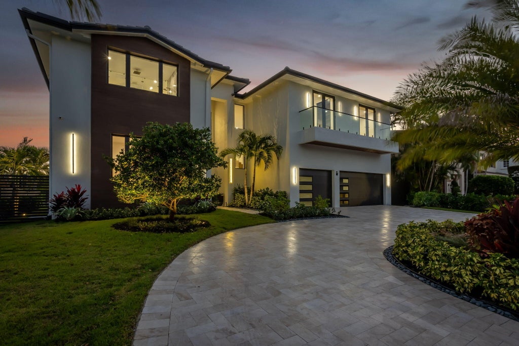 798 Havana Dr, Boca Raton