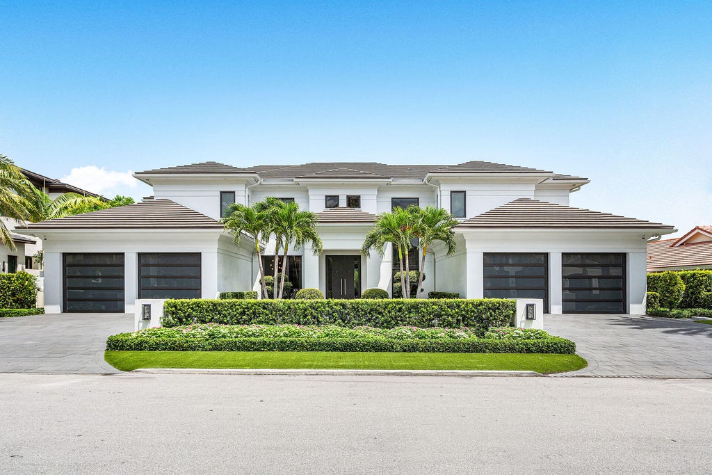 215 W Coconut Palm Rd, Boca Raton