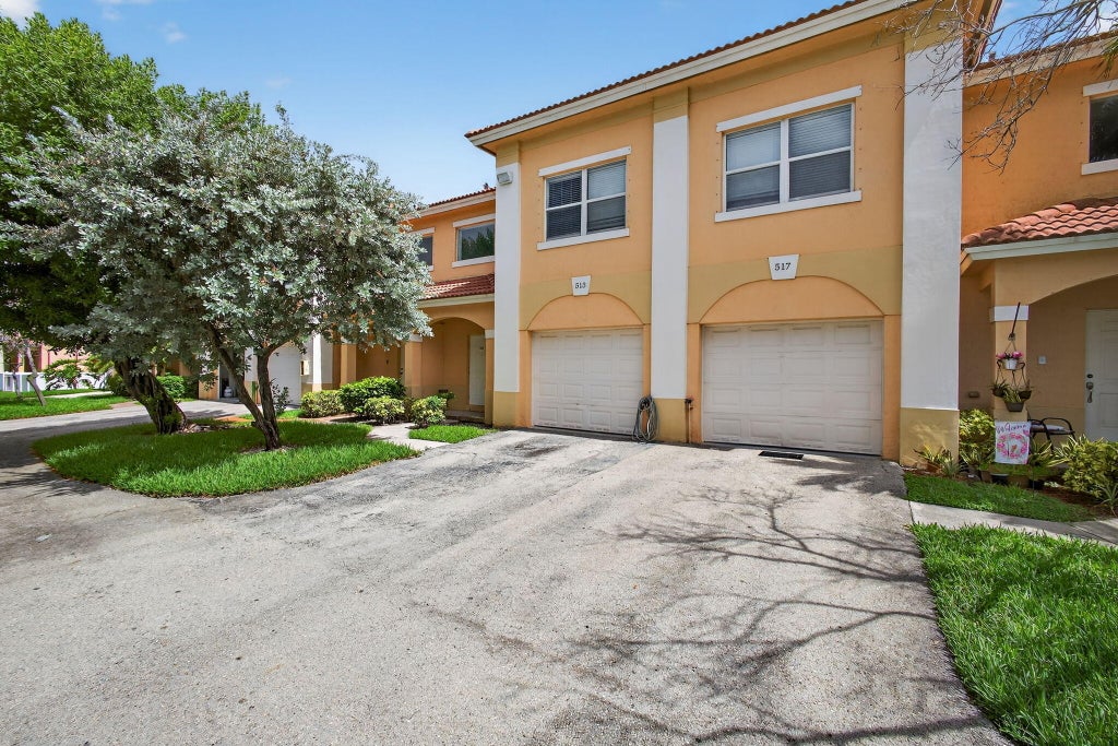 513 Talia Cir, Palm Springs