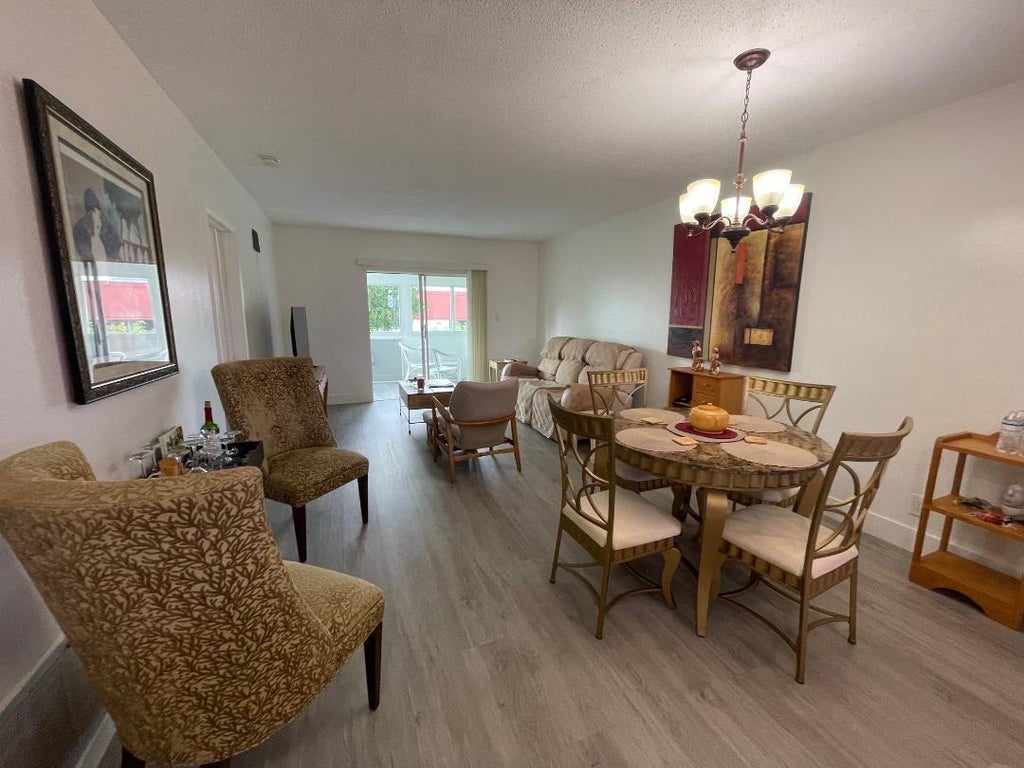 1117 Lake Ter #f-207, Boynton Beach