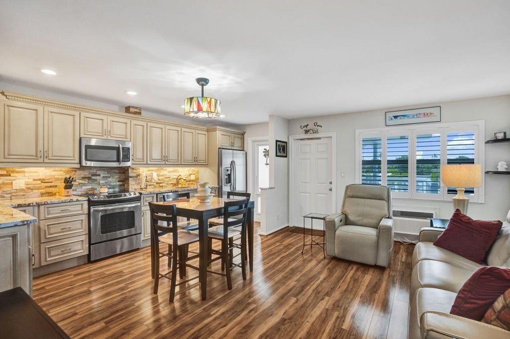 1850 S Ocean Dr #213, Fort Lauderdale