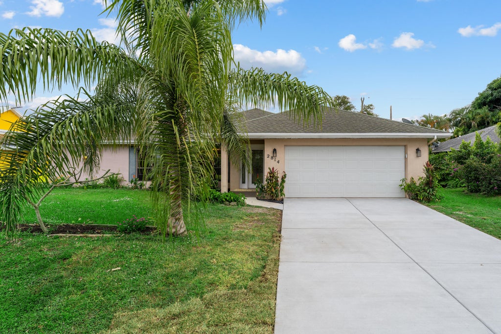2814 Se Pace Dr, Port Saint Lucie