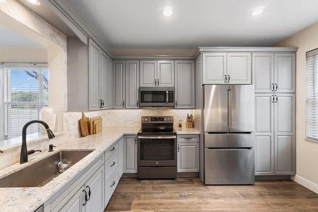 3 of 45 - 8041 Murano Circle, Palm Beach Gardens, FL