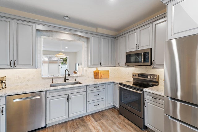 4 of 45 - 8041 Murano Circle, Palm Beach Gardens, FL