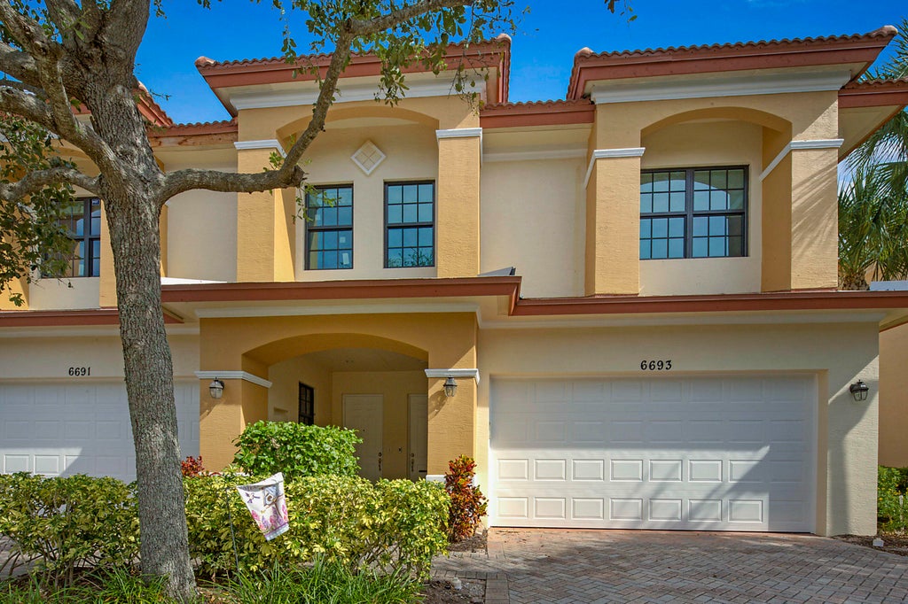 6693 Se Woodmill Pond Lane, Stuart