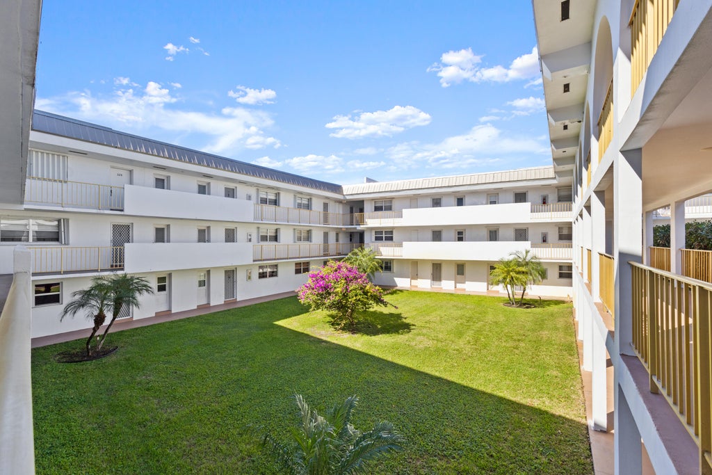 5401 Nw 2nd Av #227, Boca Raton